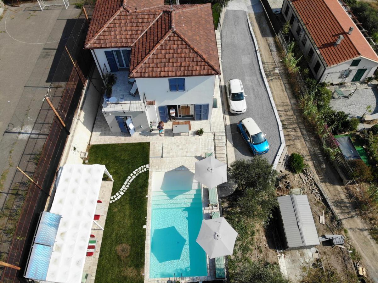 Il Sole Di Poggi Bed and Breakfast Imperia Eksteriør billede